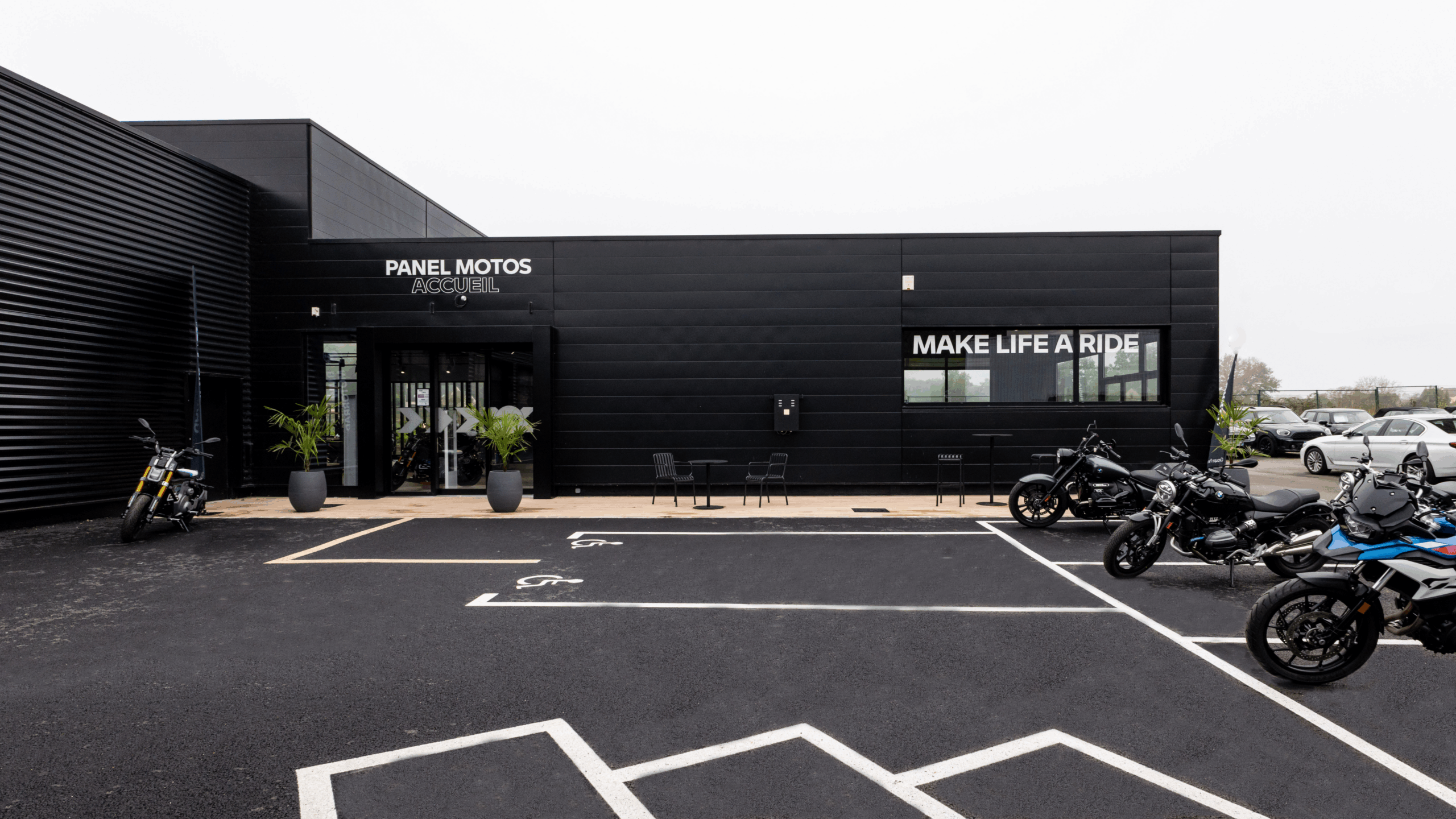 Panel Motos Fontainebleau